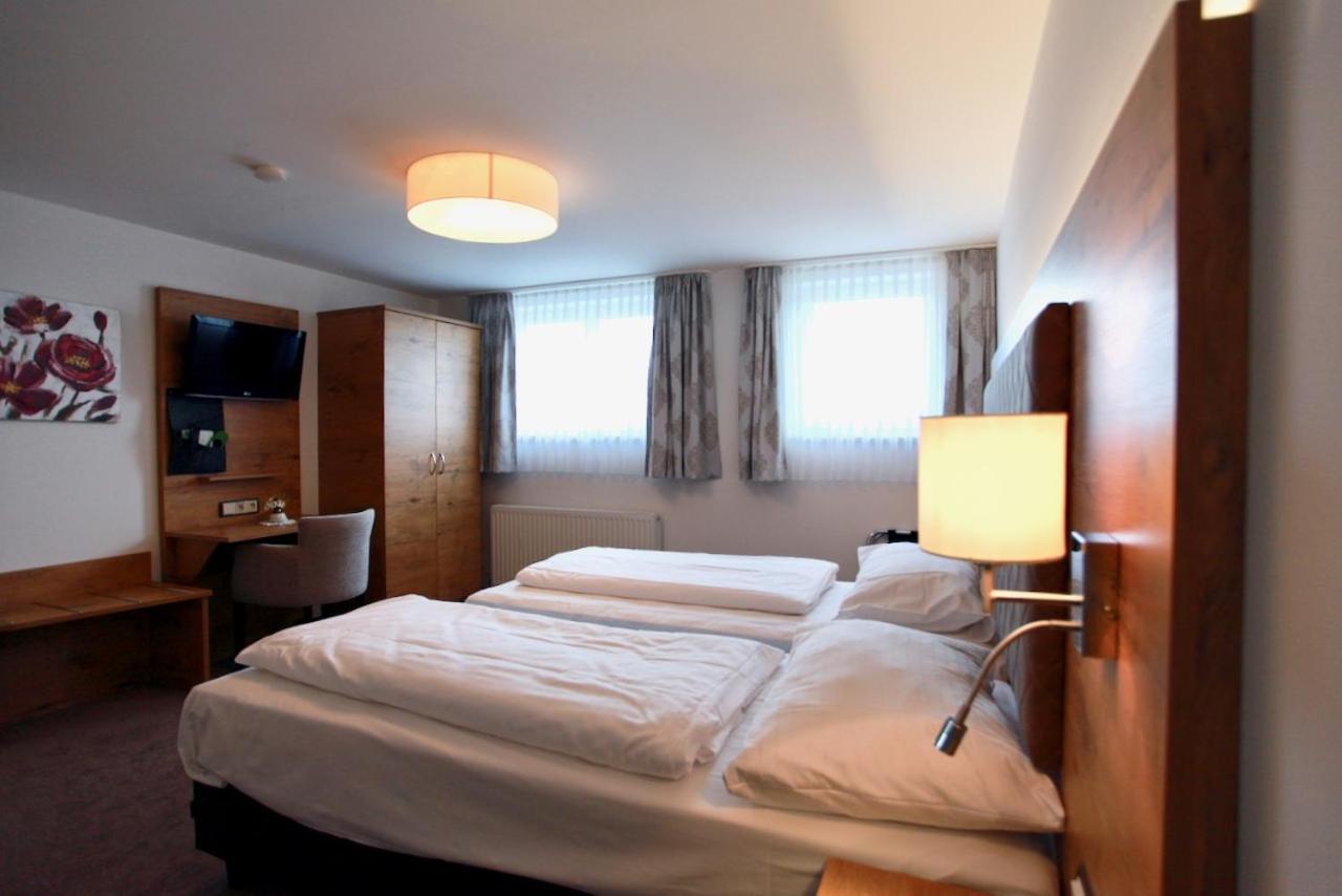 Hotel-Restaurant Am Hochfuchs 유겐도르프 외부 사진